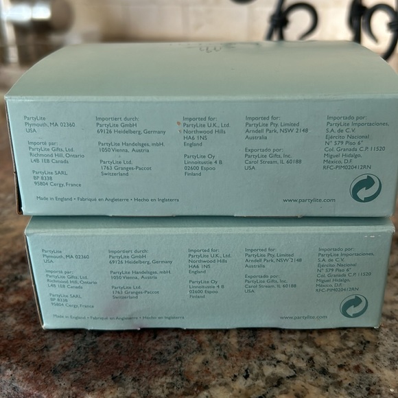 Partylite Antique Brass Aroma Melts Warmer & 10 Aroma Melts Raspberry & Vanilla - Picture 8 of 16